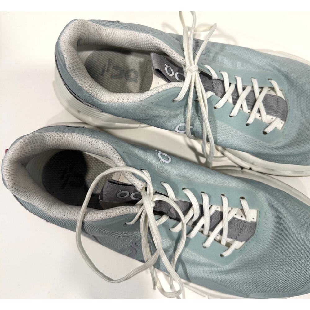 ON Cloudnova Form 2 Sneaker OC On Cloud CloudTec Running Training Size 7 (38) - Picture 3 of 5